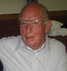 Mehr über den Artikel erfahren Posthume Ehrenmitgliedschaft für Uwe Krogmann